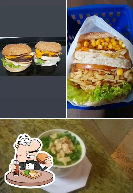 Experimente um hambúrguer no Pontual Burguer