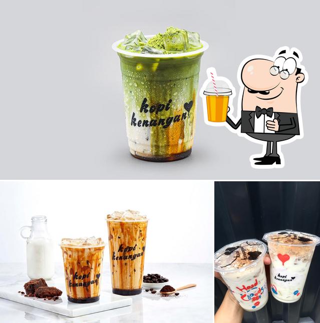 Kopi Kenangan - Ruko Margonda provides a range of drinks