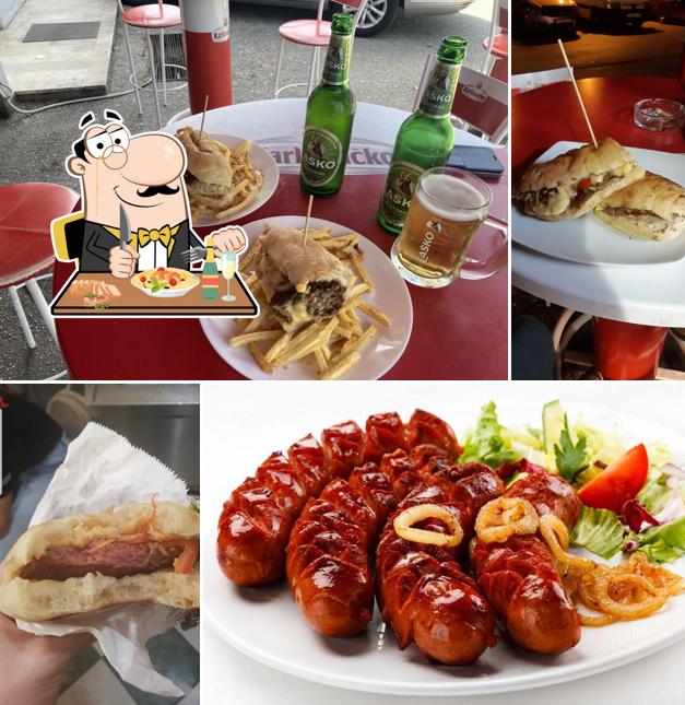 Panino con maiale stirato al Fast food Brko