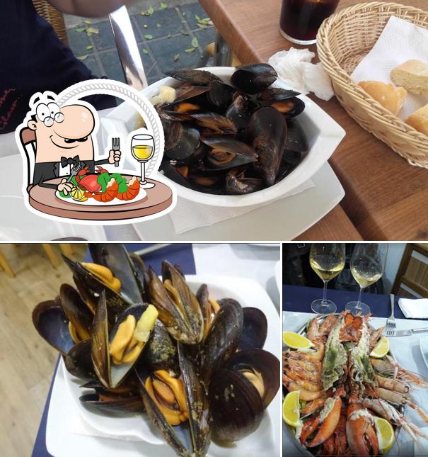 El Arenal de Cánovas te ofrece muchas comidas con marisco
