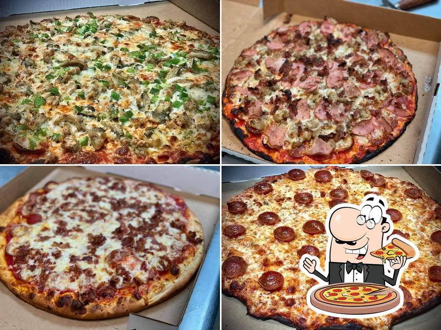 Lion's Den Pizzeria in Marshall Restaurant menu and reviews