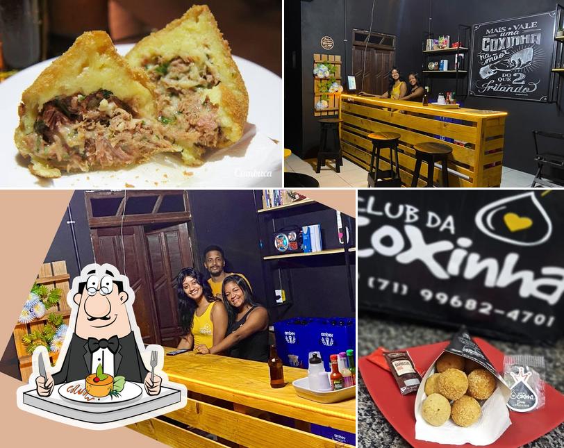 Entre diversos coisas, comida e interior podem ser encontrados a Club da Coxinha & Cia