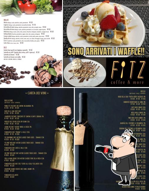 Tra le varie cose da Fitz Coffe & more si possono trovare la bevanda e cibo