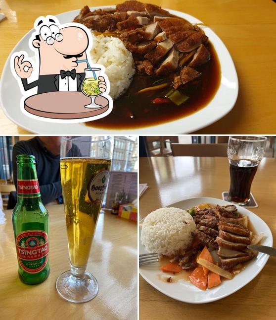Estas son las imágenes que muestran bebida y comida en China Restaurant Shanghai