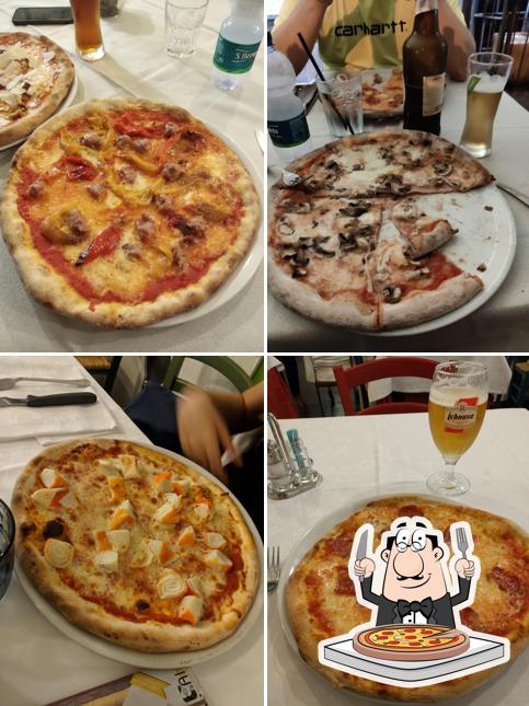 Scegli una pizza a Pizzeria El' Cit