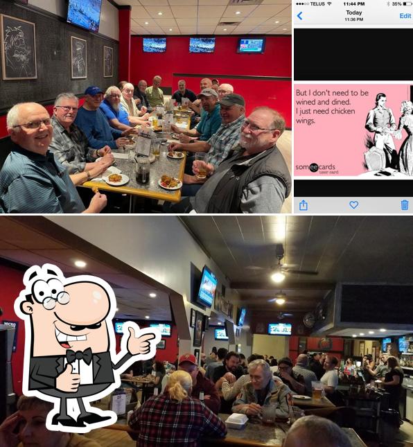 Mug Shotz Sports Bar & Grill in Calgary Restaurant menu and reviews