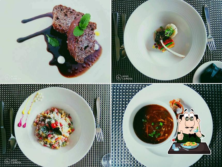 Food at EAT Restaurant