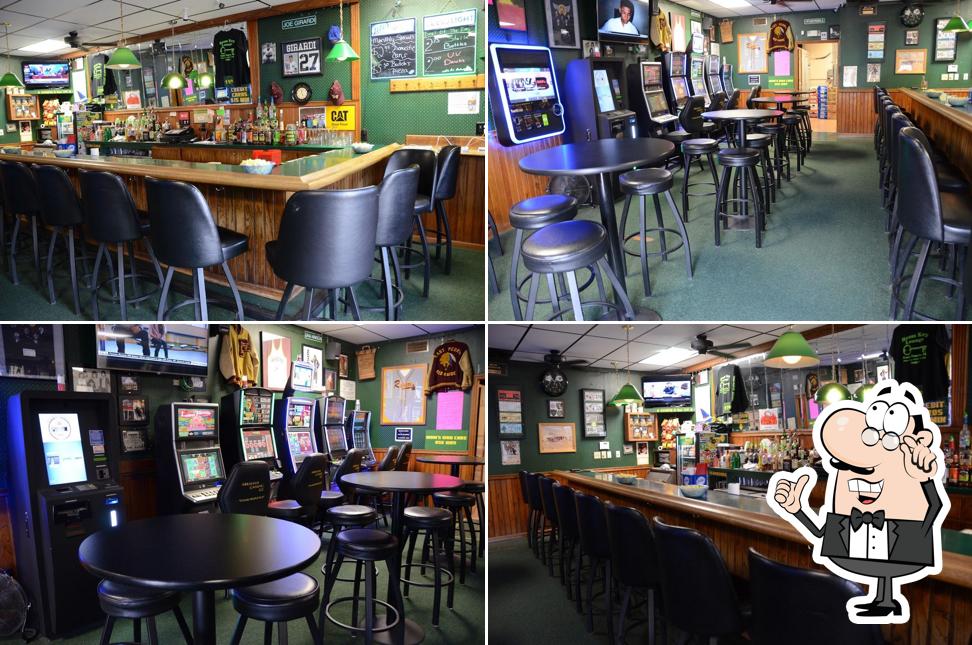 Brass Key Lounge in East Peoria Restaurant reviews
