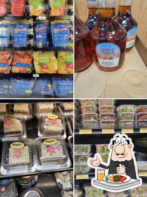Mustard Seed Market Grocery, 3885 Medina Rd in Akron Restaurant