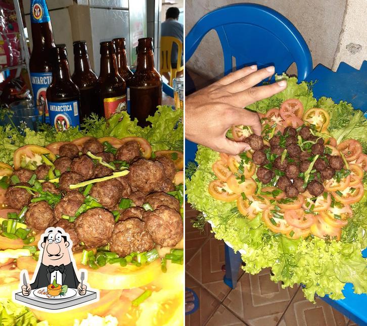 Comida em Bar E Dormitório Da Iró