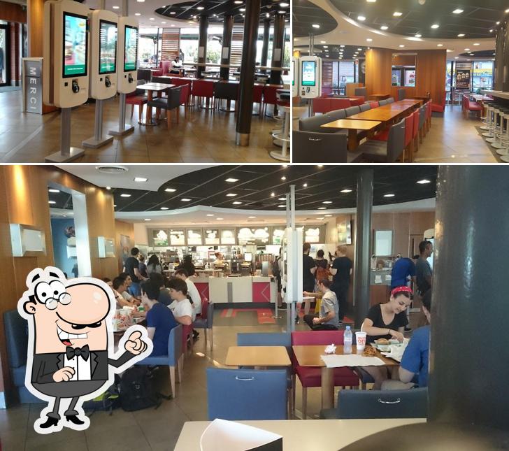 L'intérieur de McDonald's