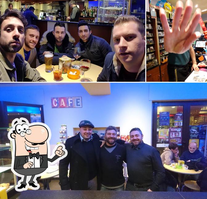 Questa è la foto che mostra la interni e bancone da bar di SEVEN O'clock