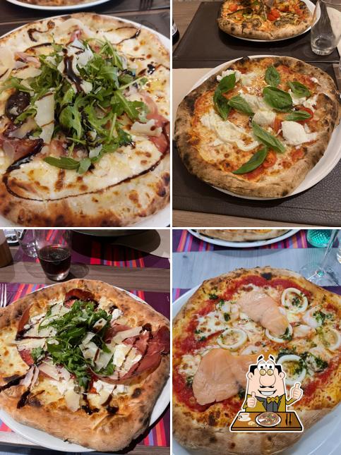 Choisissez des pizzas à restaurant da vinci