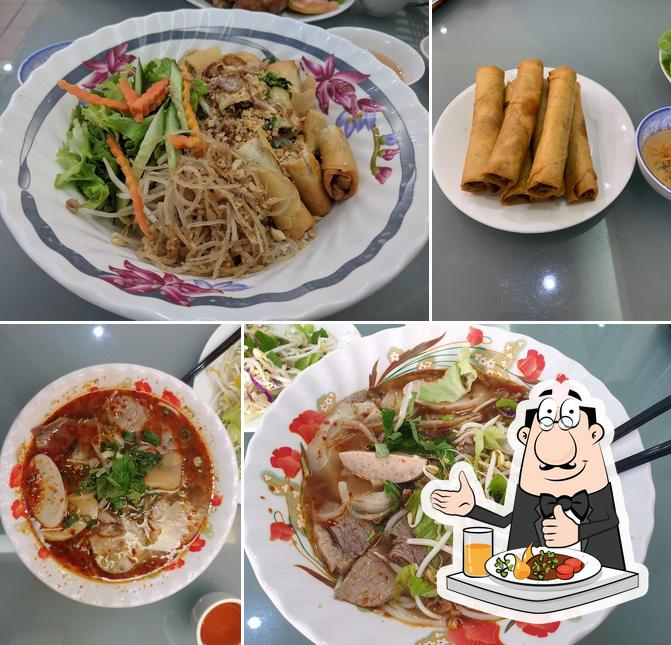 Food at Huong Giang Marrickville