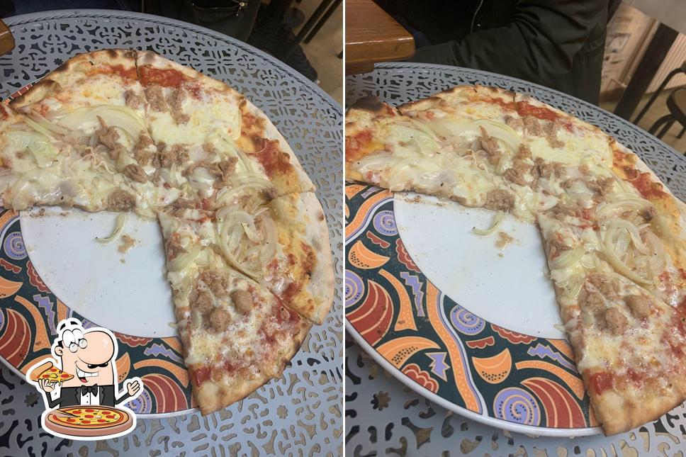 Scegli una pizza a Ostello Bellavita Castelnuovo di Garfagnana (chat sul sito)