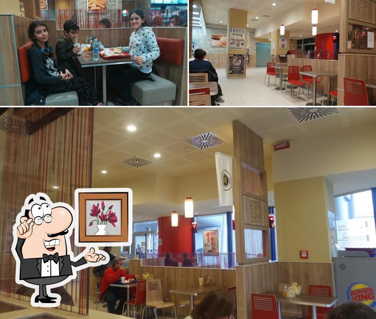 Gli interni di Burger King La Spezia