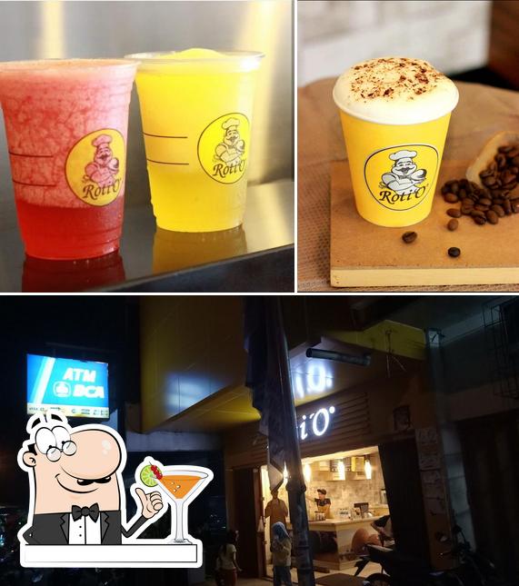 Roti 'O cafe, Teluk Ambon, 856J+CVX - Restaurant menu and reviews