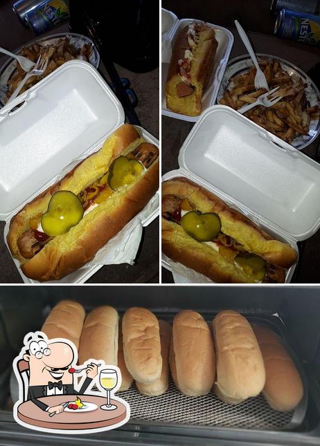 Comida en Kate & Jan Hotdogs