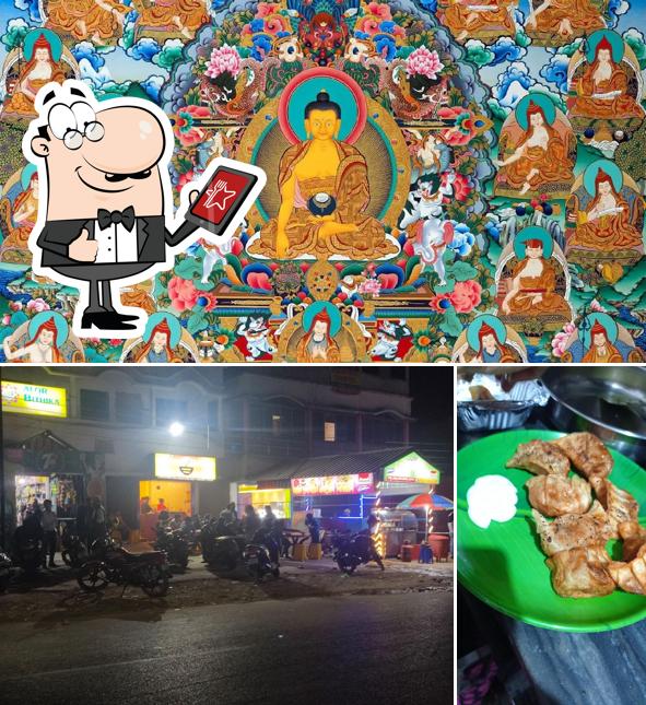 The photo of exterior and food at Dragon Town