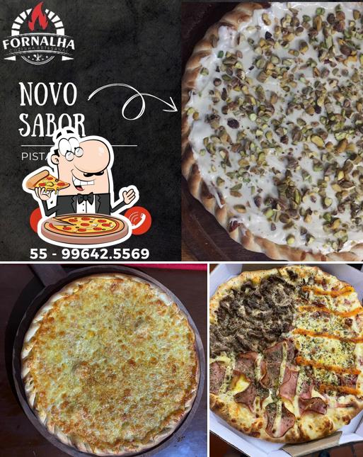 No Fornalha Cozinha Artesanal, você pode pedir pizza