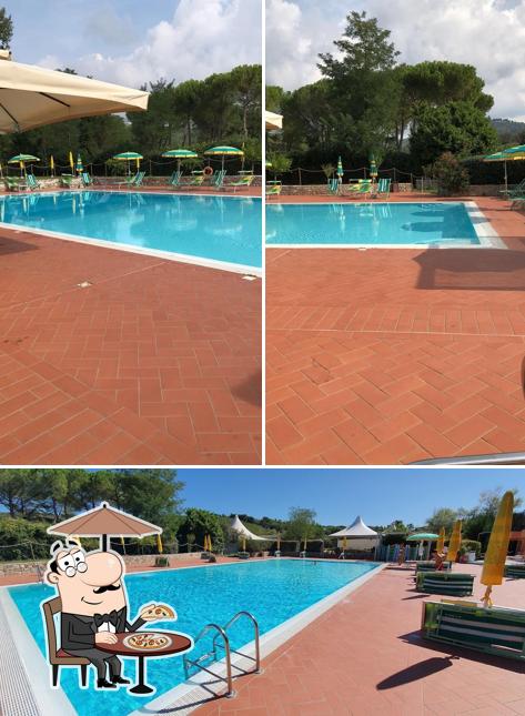 Gli esterni di Piscina ValleChianti