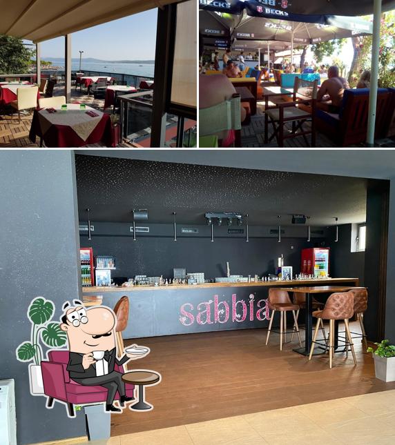 Gli interni di SABBIA Restaurant, lounge bar & night club