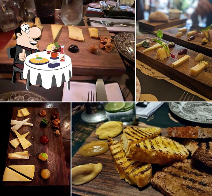 Prato de queijo em Tragaluz Restaurante Casa