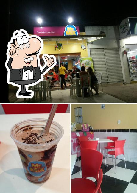 Confira a imagem mostrando interior e bebida a Mr. Mix Milk Shake Carpina