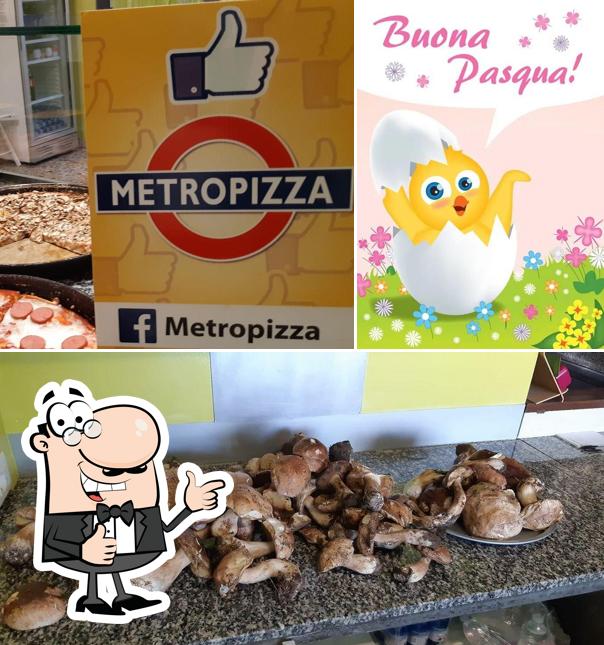 Vedi questa foto di Metropizza