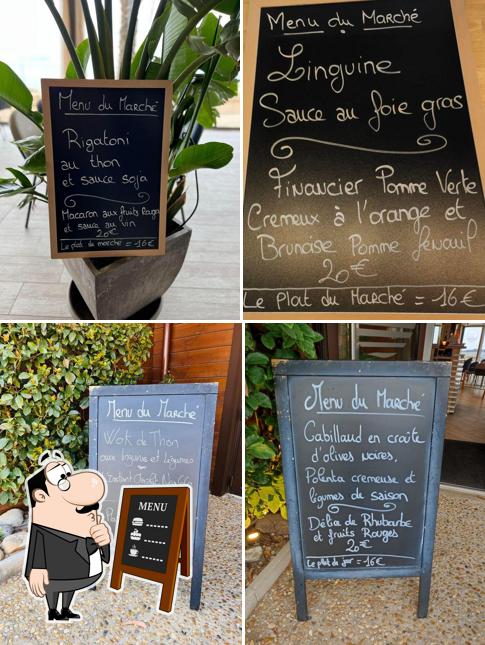 Le Sana Beach offre un tableau affichant le menu