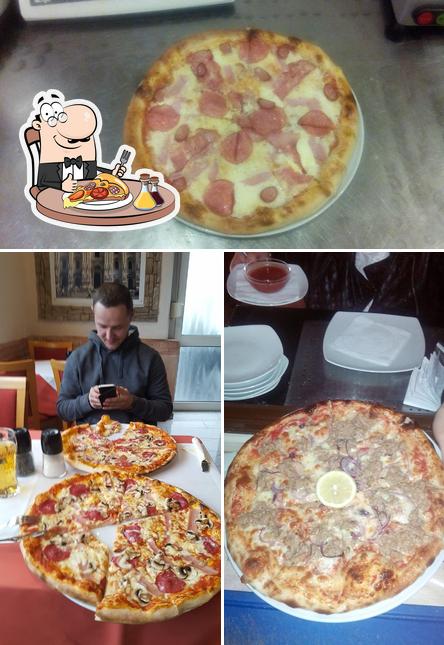Get pizza at Milano