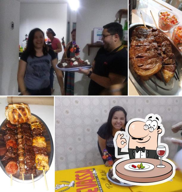 Comida em Espetinho da Cida