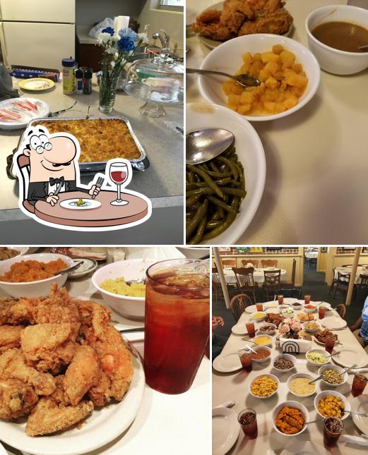 Mrs. Wilkes Dining Room in Savannah Restaurant menu and reviews