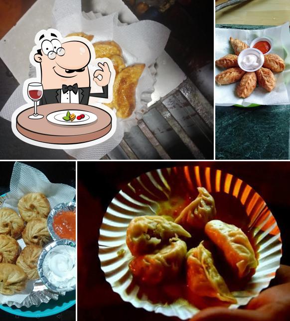 Meals at WOW FAMOUS DARJEELING MOMOS