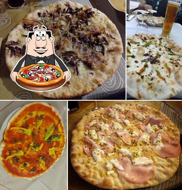 Essayez des pizzas à La Tana Del Luppolo