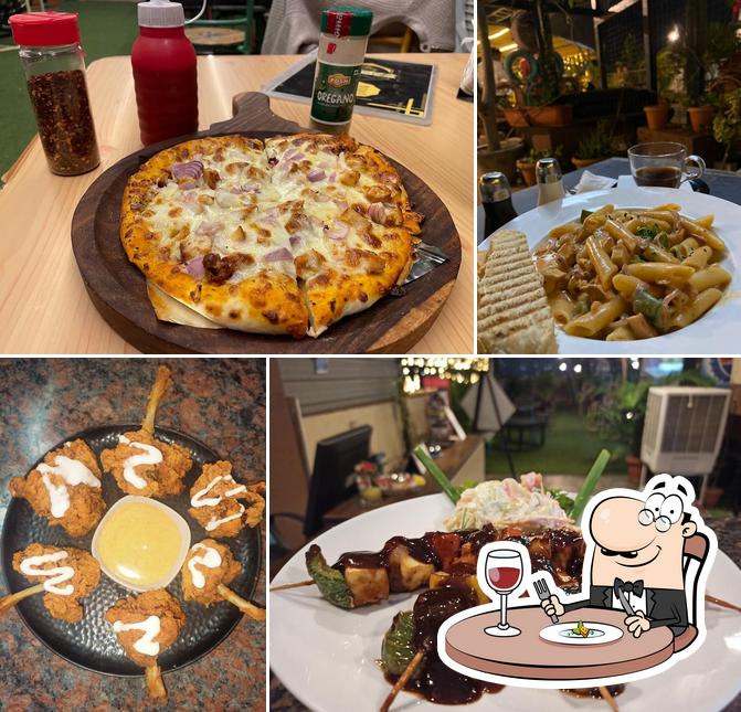 Food at Le Cupper's Coffee shop