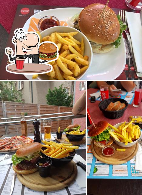 Prenditi un hamburger a La Cantinita