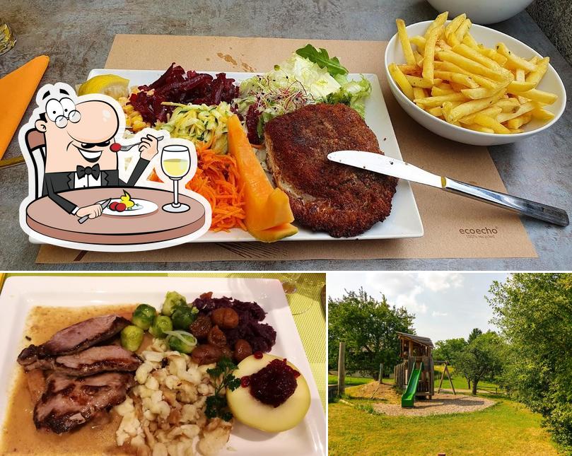 La foto di cibo e area giochi da Restaurant Sichternhof