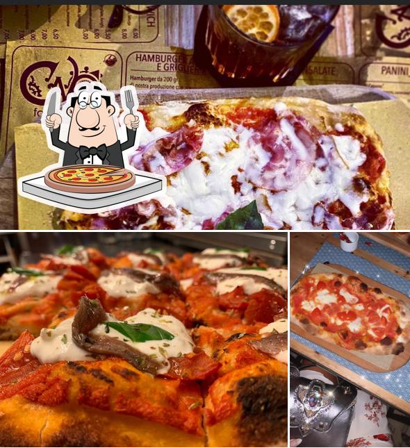 Ordina tra le svariate varianti di pizza