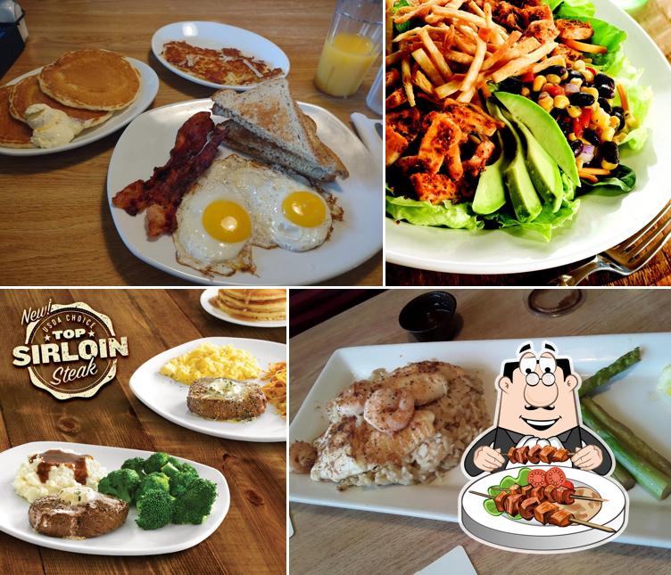 Perkins Restaurant & Bakery, 1829 N St Paul Rd in Maplewood