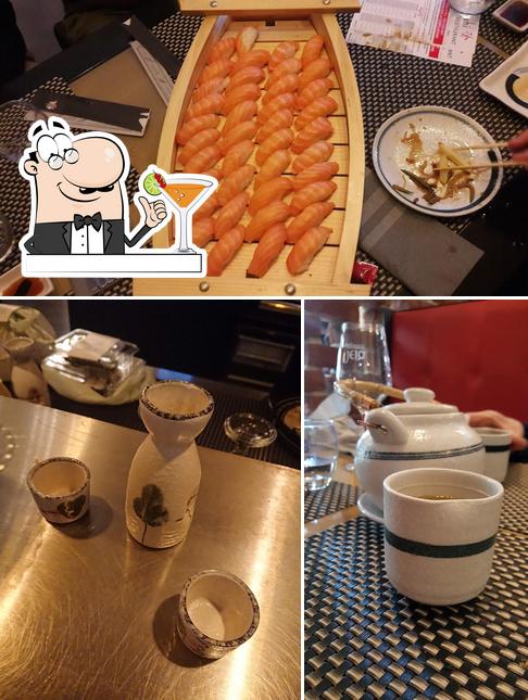 Guarda la immagine che mostra la bevanda e cibo di Osaka - Ristorante Fusion