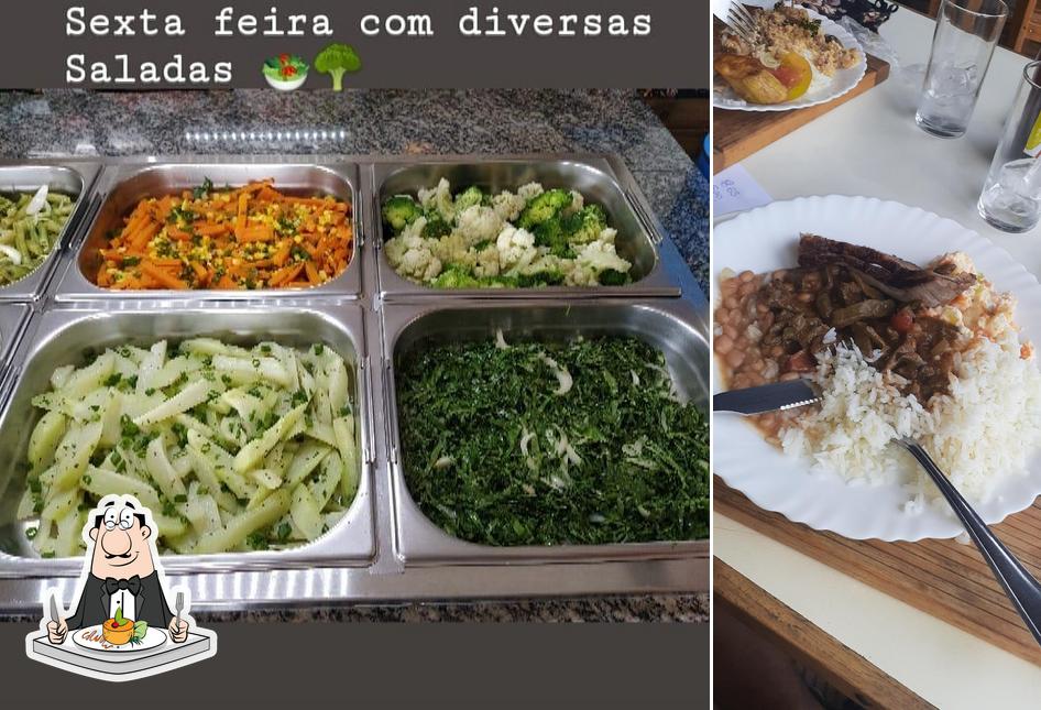 Comida em Restaurante 90° Graus