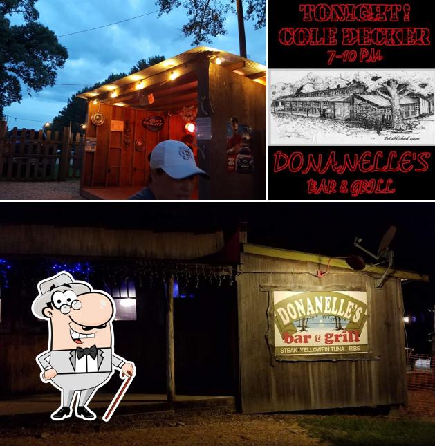 The exterior of Donanelle's Bar & Grill