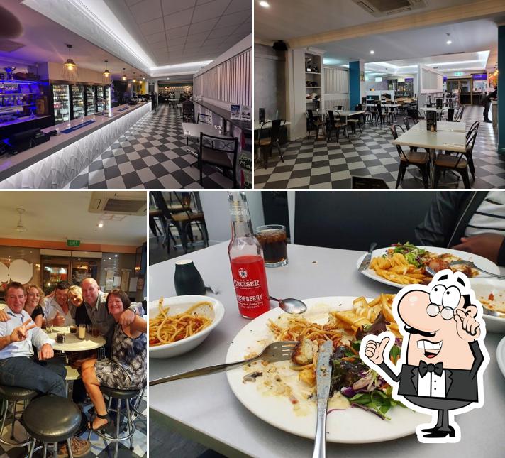 Sporties Restaurant Todd Mall 30 Todd St In Alice Springs Mediterranean Restaurant Menu And Reviews