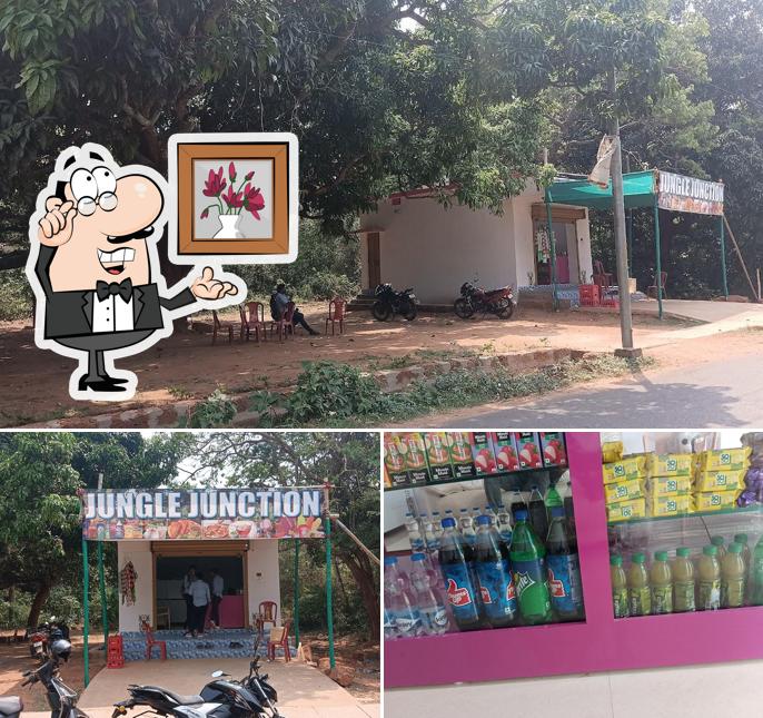 Jungle Junction Cafe