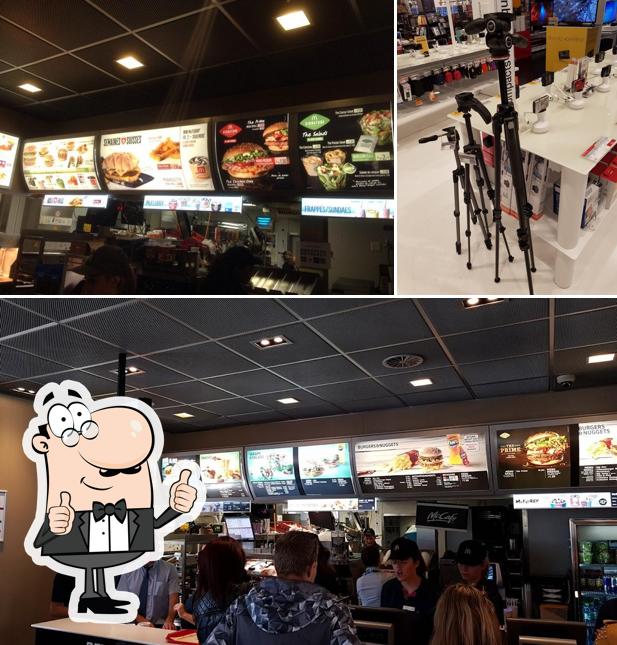 Regarder cette photo de McDonald’s Restaurant