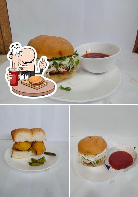 Order a burger at Gowtham Chat