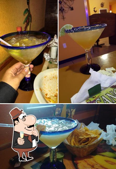Cancun Restaurant serves alcohol