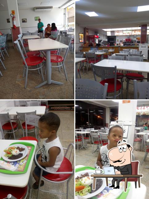 O interior do Giraffas Planaltina