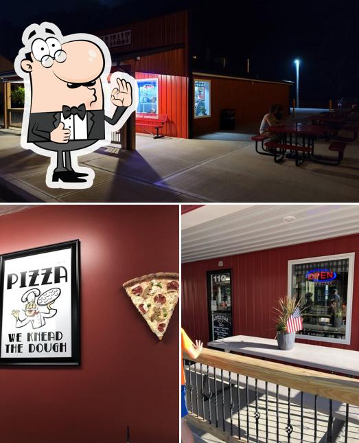 Little Italy Pizza in New Straitsville Restaurant menu and reviews
